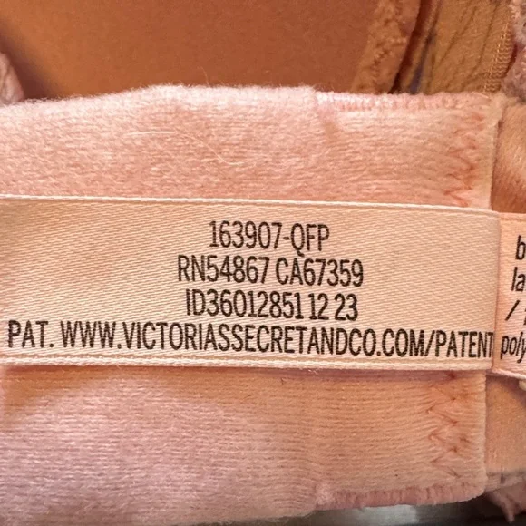 Victoria’s Secret Pink Floral Underwire Bra NWT - Picture 4 of 5